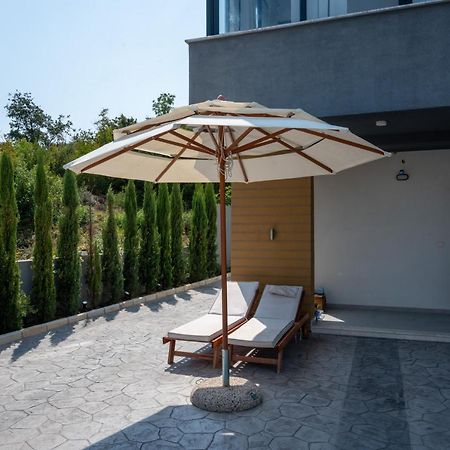 Luxury Scandinavian Улцинь Екстер'єр фото
