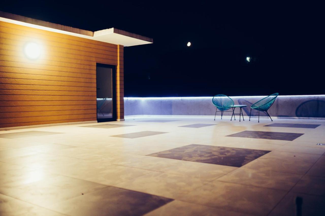 Luxury Scandinavian Улцинь Екстер'єр фото